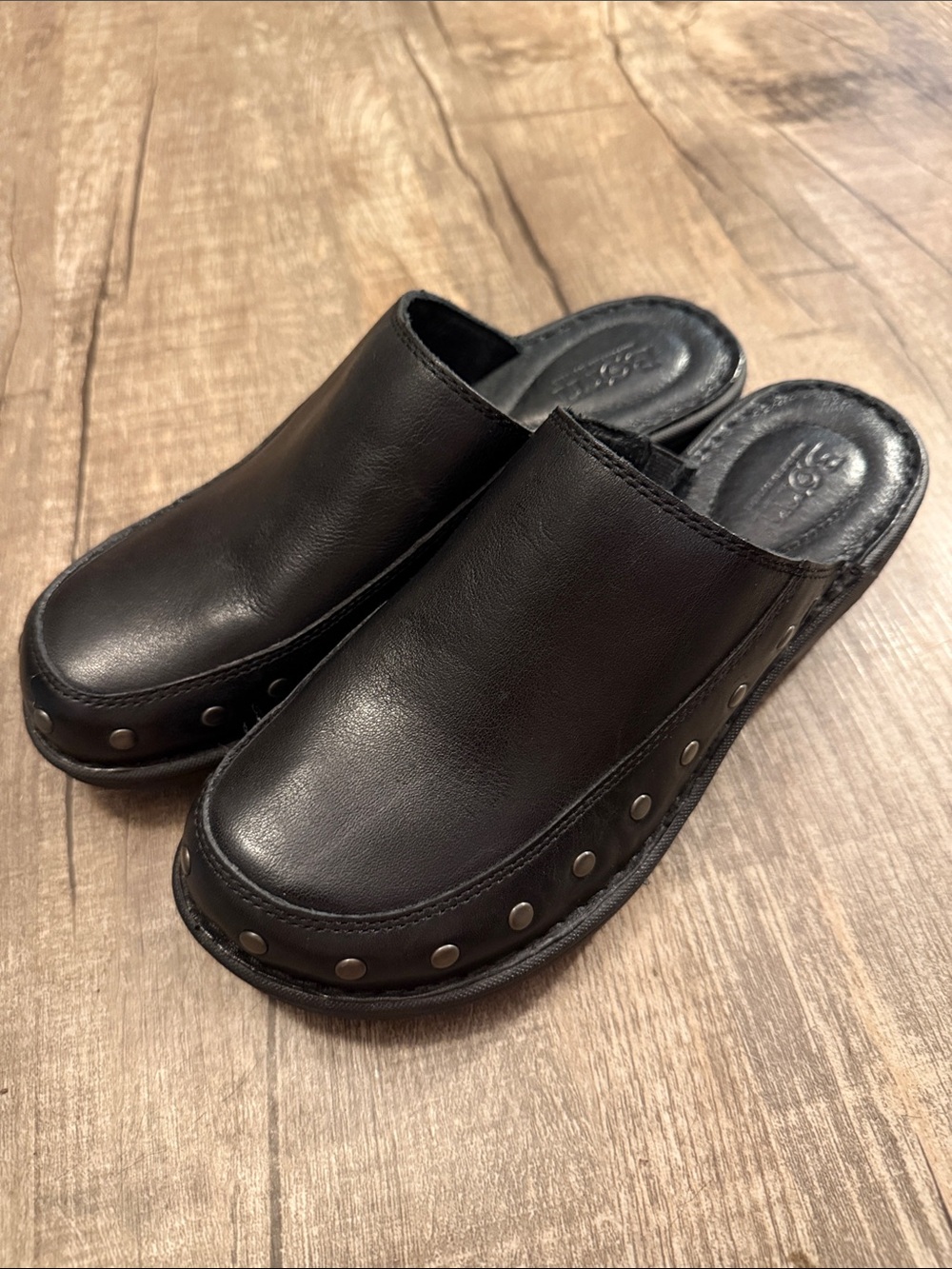 Born Black Leather Women's Slip-On Mules with Stud Detail size 7W